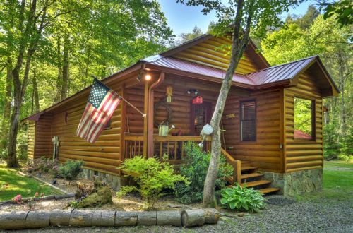 Creekside Hideaway