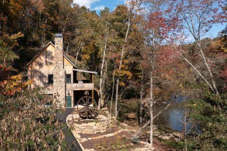 Waterwheel on the Cartecay