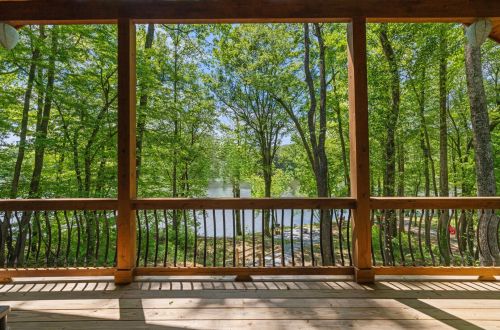 The Lake Cabin